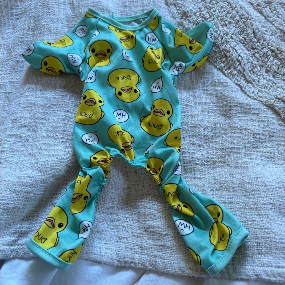 Green and Yellow Dog Outfit with Full-Length Sleeves